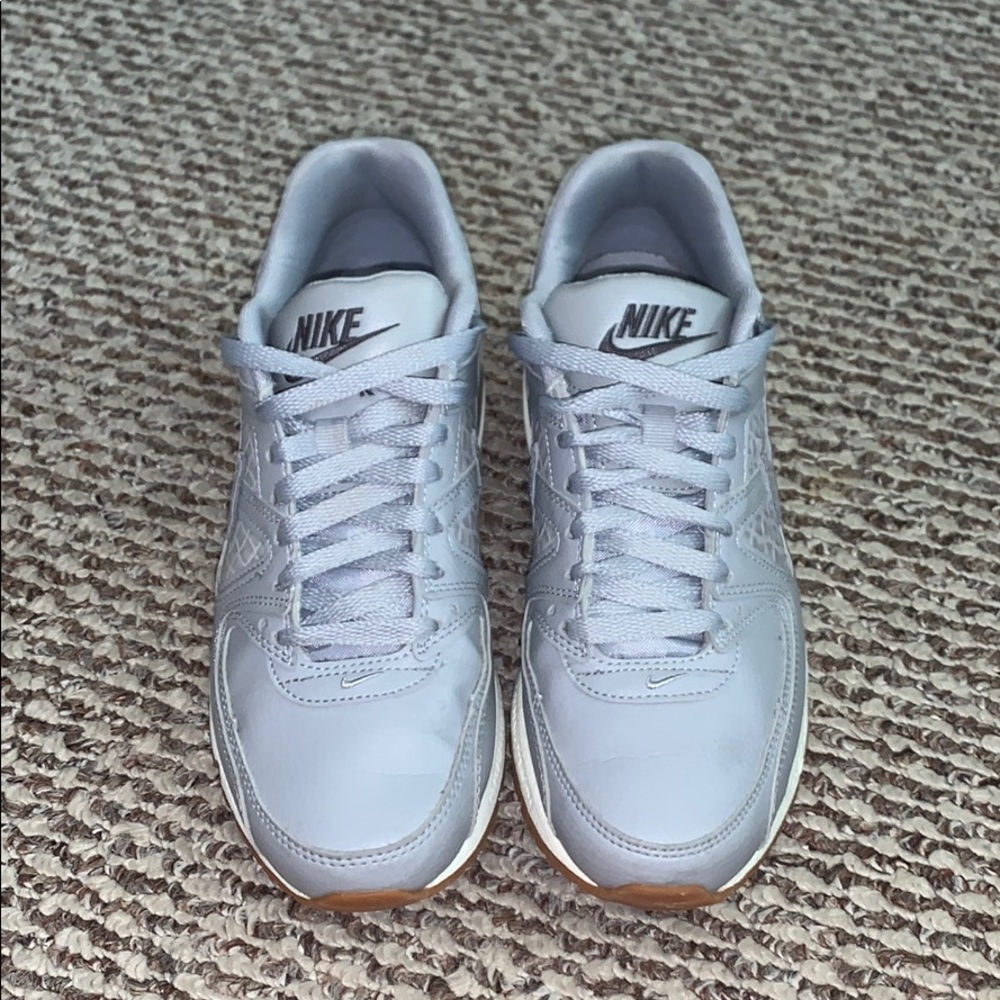 Grey Nike Air Max Command